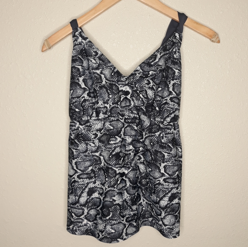 5/$25 Kona Sol gray snakeskin print tankini top XL
